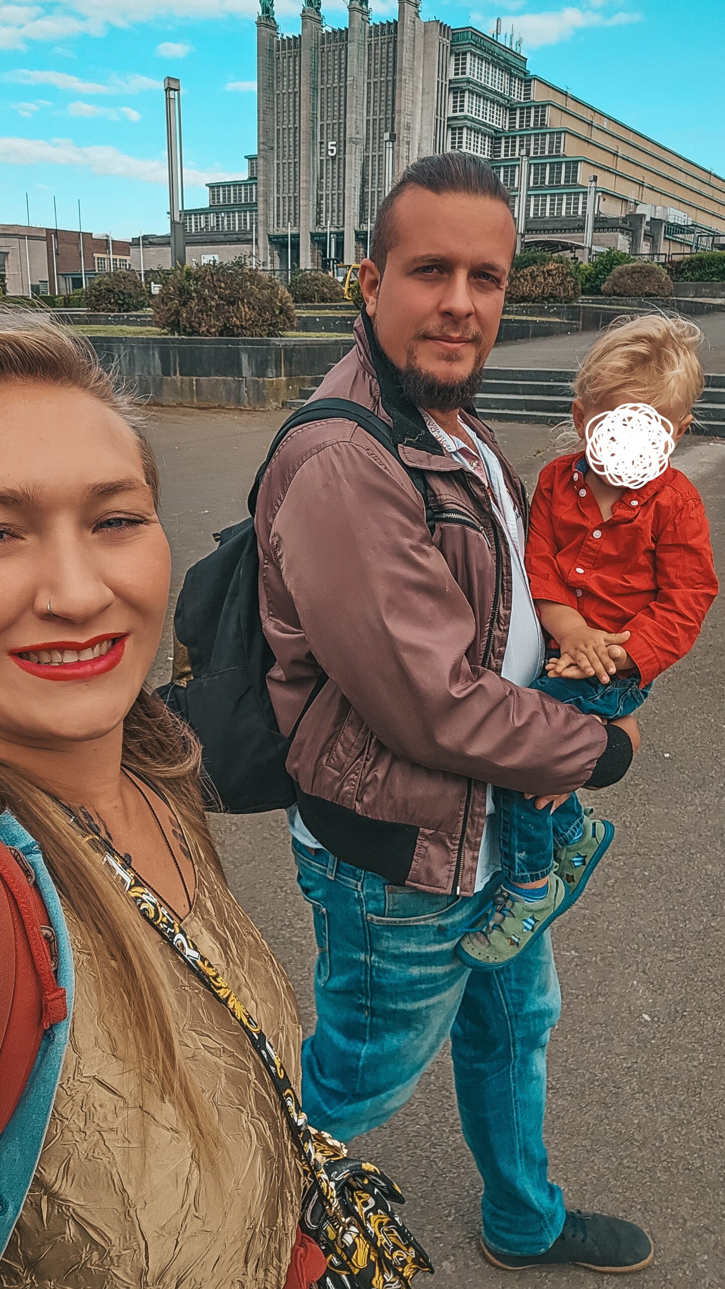 Eileen und Marco von Frei als Familie mit ihrer Familie