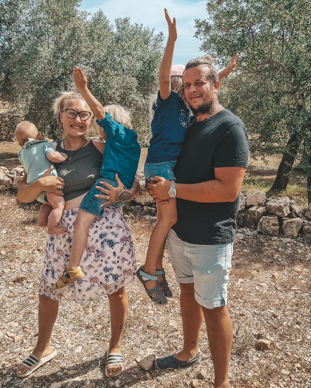 Unsere Familie auf der Finca Armonia in Spanien